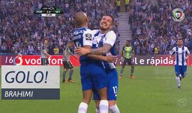 Brahimi meteu a bola no buraco da agulha e assinou o 3-0