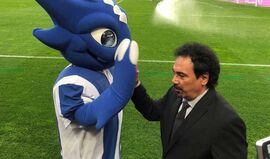 Antiga lenda do Real Madrid no relvado do Estádio do Dragão