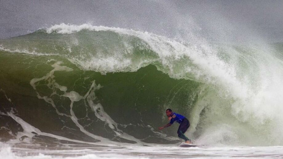 Sete surfistas portuguesas na quarta ronda do Pro Santa Cruz