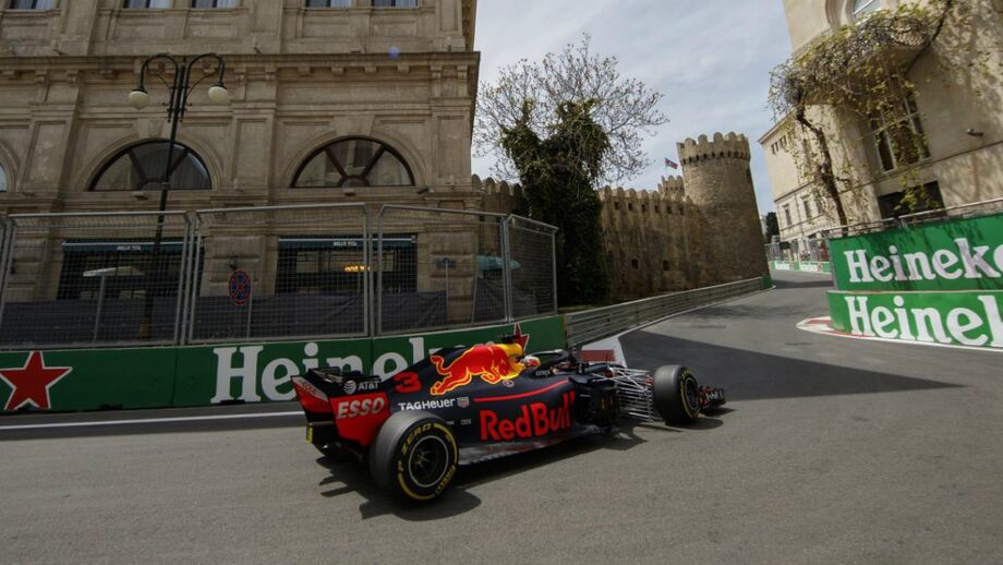 GP do Azerbaijão: Ricciardo confirma poderio da Red Bull nos segundos treinos