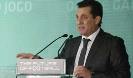 Paulo Futre diz ser impossível continuar a defender Bruno de Carvalho