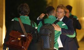Jorge Jesus cumprimentou jogadores do Sporting um a um no hotel