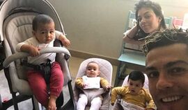Ronaldo desperta em família e há quem diga que são todos titulares