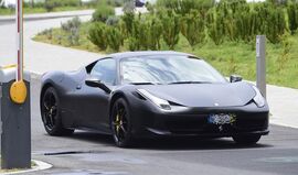 Os carros dos craques da Seleção: Do Ferrari de Manuel Fernandes ao Smart de Bernardo Silva