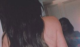 Kim Kardashian sem pudores: desta vez só esconde... a cara