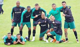 William Carvalho volta a sorrir