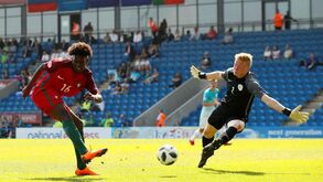 Europeu: Portugal goleia Eslovénia