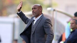 Fugir à descida na despedida de Hélder 