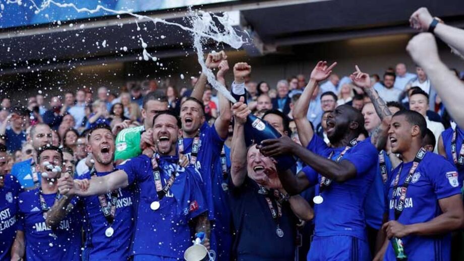 Cardiff junta-se ao Wolverhampton na subida à Premier League