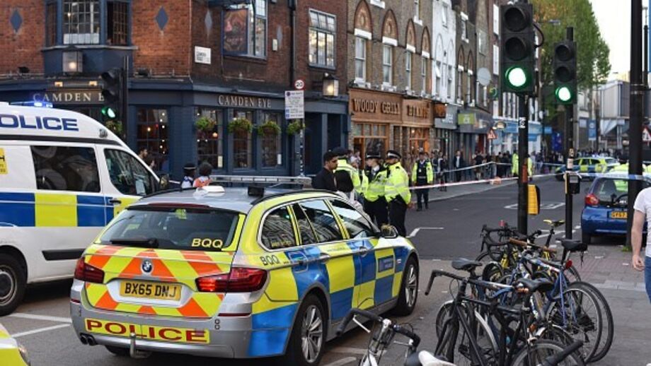 Jovens de 12 e 15 anos baleados em Londres