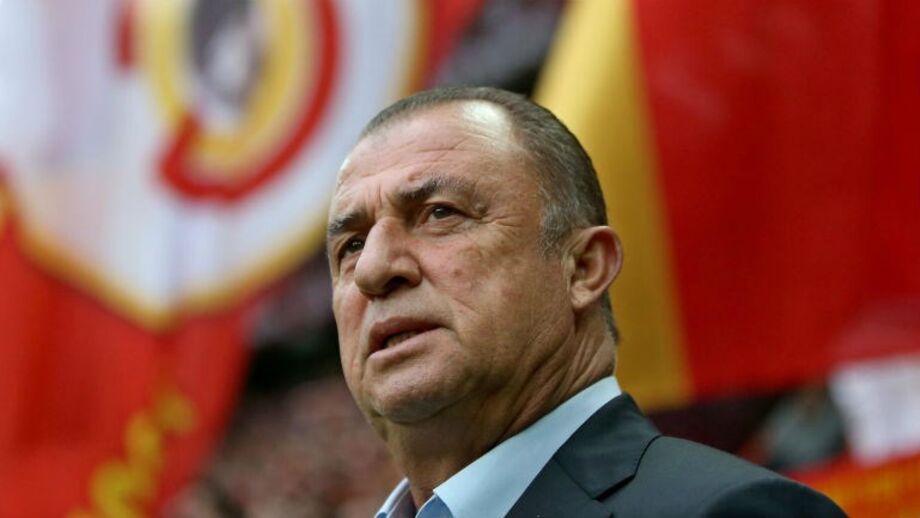 Federação turca condenada a pagar indemnização de 2 milhões de euros a Fatih Terim