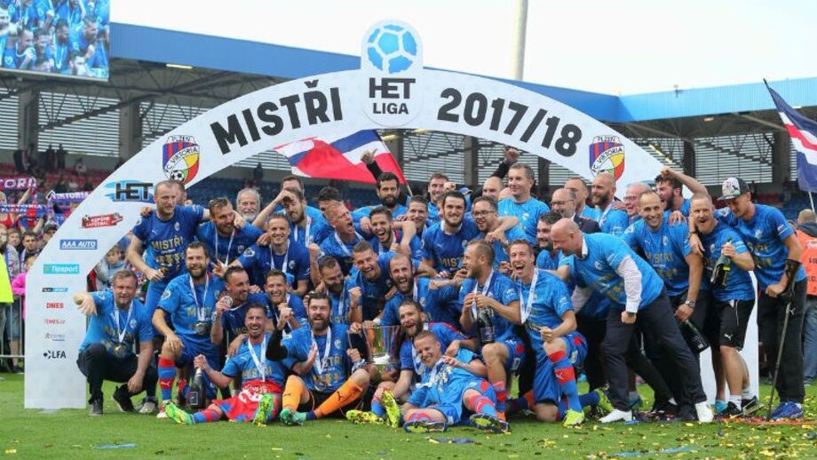 República Checa: Viktoria Plzen campeão pela quinta vez em oito anos