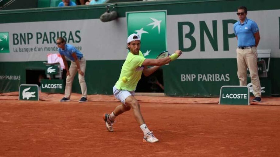 João Sousa quer entrar