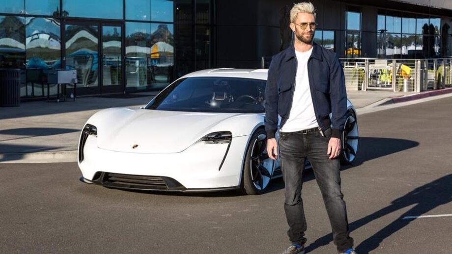 Adam Levine já deu o “sim” ao Porsche Mission E!