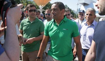 Álvaro Sobrinho: «Estive 45 minutos na fila e o Bruno de Carvalho entrou pela garagem»