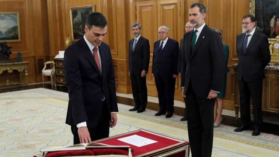 Pedro Sánchez toma posse como novo líder do governo espanhol