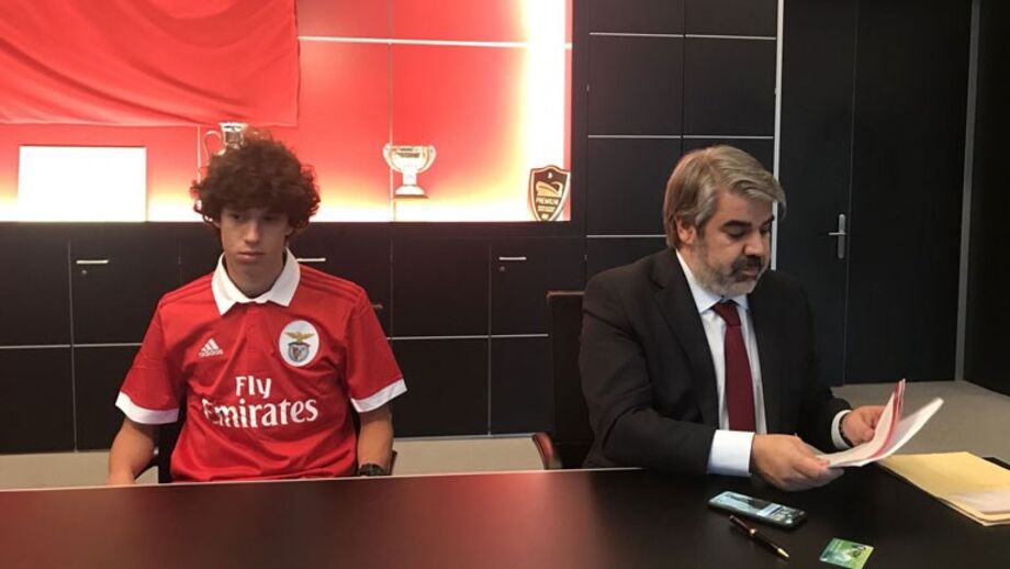 Pavlicevic é reforço do Benfica