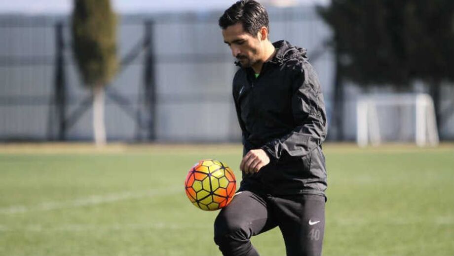 Custódio prevê duelo equilibrado com Espanha