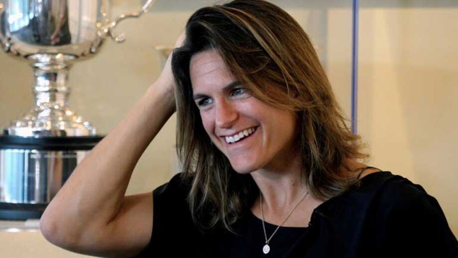 Amélie Mauresmo nomeada capitã da equipa francesa na Taça Davis