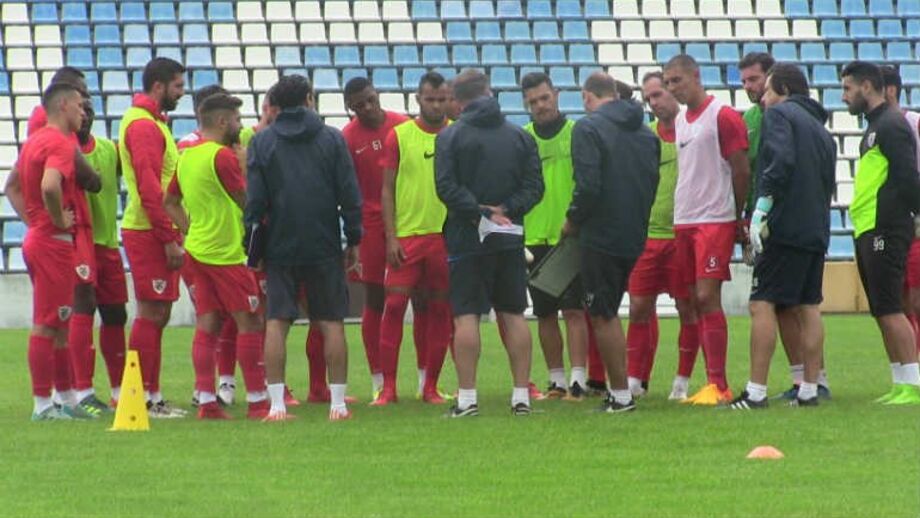 Açorianos ainda aguardam jogadores com experiência na Liga NOS