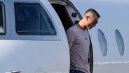 Cristiano Ronaldo aterrou em Turim para assinar pela Juventus