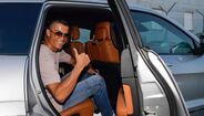 Cristiano Ronaldo aterrou em Turim para assinar pela Juventus