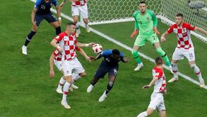 Casillas aponta erros de arbitragem na final do Mundial: «Não entendo o uso do VAR...»