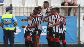 Varzim-Moreirense, 2-0: Poveiros afastam c&oacute;negos e seguem em frente