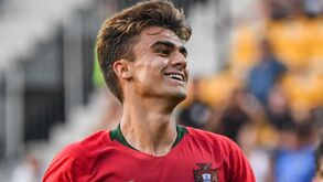 Jota: &laquo;Os meus &iacute;dolos s&atilde;o Ronaldo, Messi e Neymar... mas eu sou o Jota&raquo;