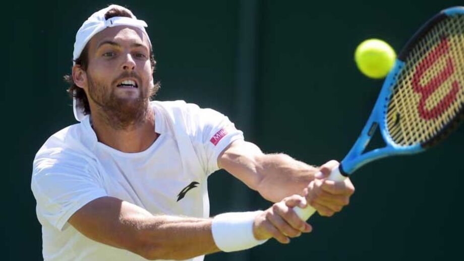 João Sousa eliminado na primeira ronda