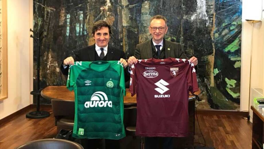 Chapecoense e Torino jogam particular cheio de emoção