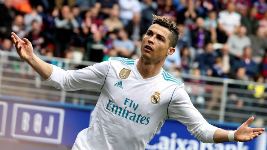 Tem uma camisola do Real Madrid e quer continuar a torcer por Ronaldo? Aqui tem a solução...