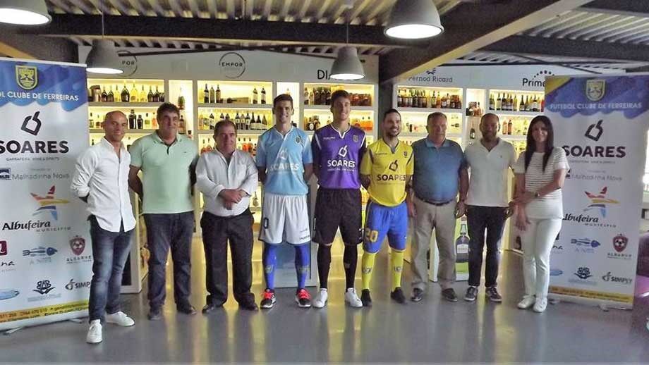 Ferreiras foi apresentado nas instalações do patrocinador