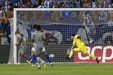 Casillas (3) Não foi uma tarde nada fácil para o espanhol, que teve duas intervenções exigentes a negar o golo ao rival. Por pouco não conseguiu evitar o segundo tento dos azuis.