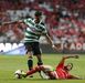 Bruno Fernandes (2) - Foi demasiadas vezes batido em antecipação e pareceu muitas vezes uma espécie de ‘corpo estranho’ nas transições ofensivas. Pouco inspirado, foi presa fácil para o meio-campo do Benfica.