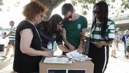 Recolha de assinaturas para o candidato à presidência Bruno de Carvalho
