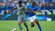 Felipe (3) - Alguma intranquilidade em certas fases do jogo. Aos 21’ fez um atraso escusado para Casillas, mas depois recompôs-se e assinou uma exibição razoável.