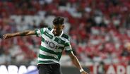 Bruno Fernandes (2) - Foi demasiadas vezes batido em antecipação e pareceu muitas vezes uma espécie de ‘corpo estranho’ nas transições ofensivas. Pouco inspirado, foi presa fácil para o meio-campo do Benfica.