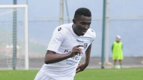 Ac. Viseu-Oliveirense, 3-1: Viseenses conseguem primeiro triunfo