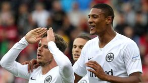 Gonçalo Paciência ficou no banco na vitória do Eintracht Frankfurt