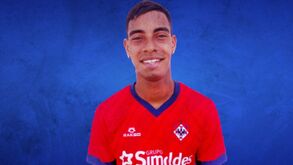 Alef Manga assina por dois anos pela Oliveirense