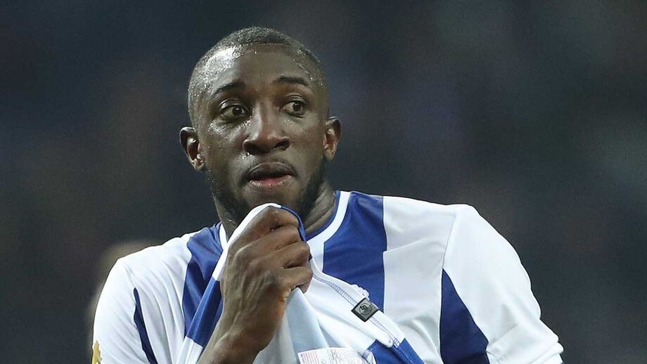 Marega arma bronca para forçar a saída