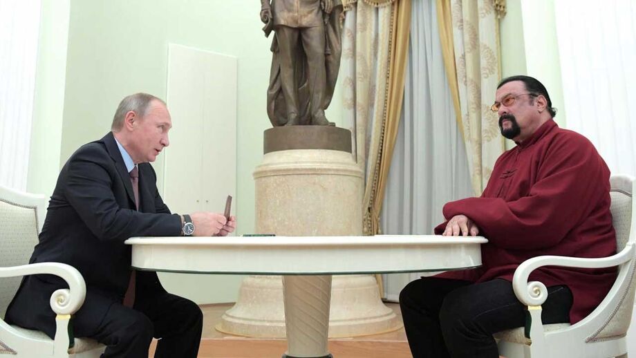 Quem irá melhorar as relações entre Rússia e EUA? Steven Seagal