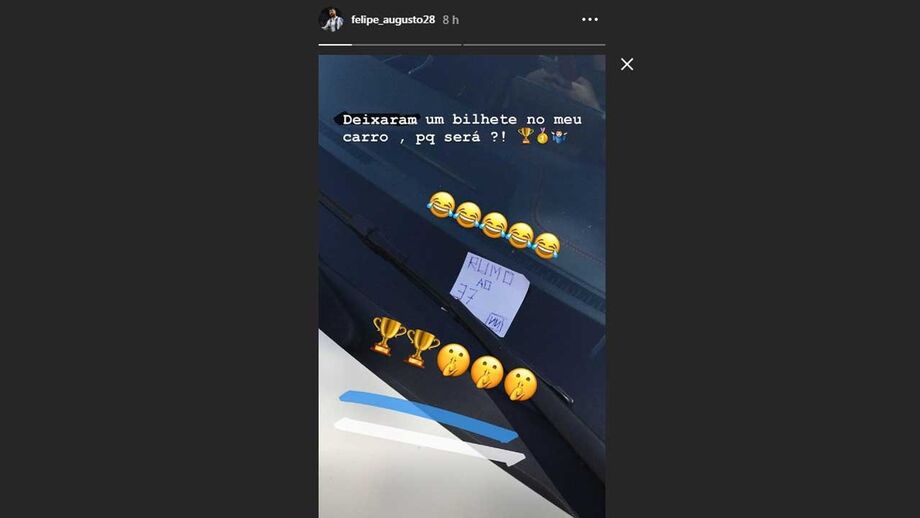 Deixaram um bilhete no carro de Felipe a dizer