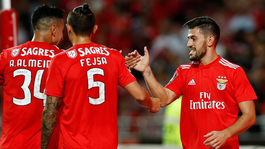 Pizzi a imitar Mário Coluna