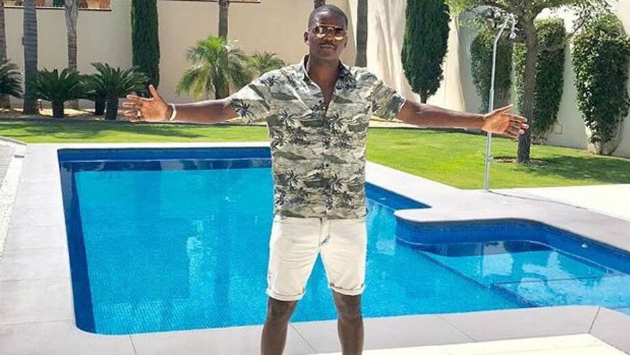 Betis questiona William: «Onde compras essas camisas?»