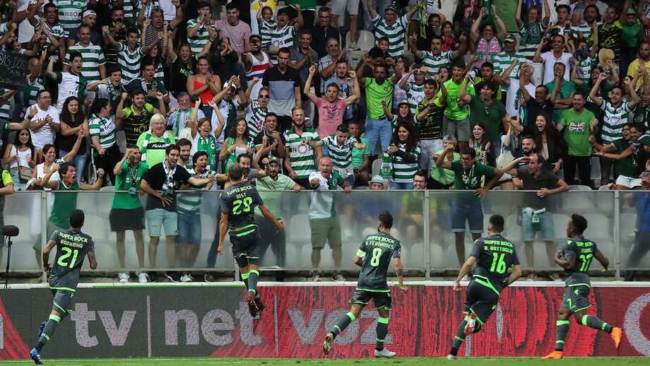 Distúrbios após o golo de Dost