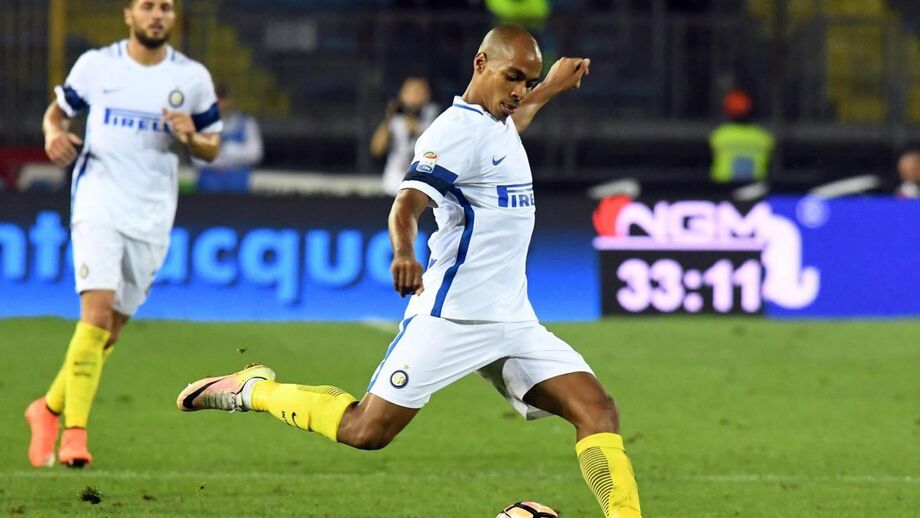 Mercado ferve: Inter irrita-se com João Mário e não desiste de Modric