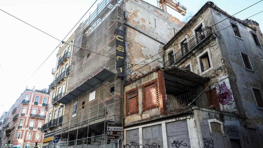 Acidente em prédio em obras provocou um morto e um ferido ligeiro em Lisboa
