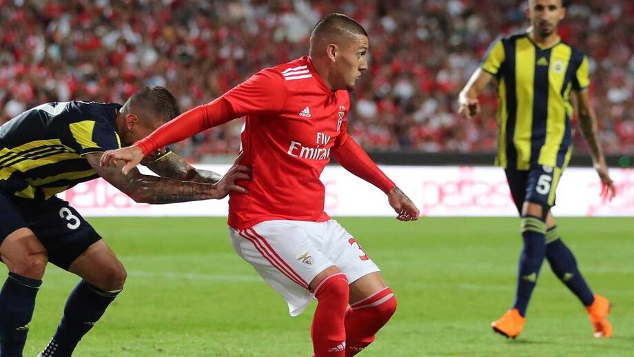 Castillo: muito envolvimento, assistência e... saída por lesão
